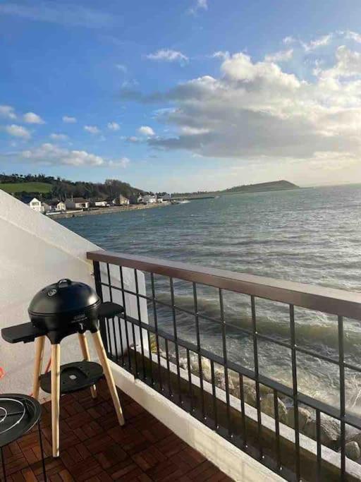 Relax With Spectacular Views And Hot Tub Villa Kircubbin ภายนอก รูปภาพ